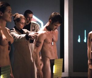 Cecile Breccia, Tanya van Graan, Nicole Tupper - Starship Troopers 3 (2008)