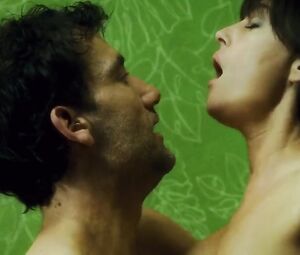 Monica Bellucci - Shoot Em Up (2007)