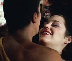 Marion Cotillard nude - Taxi (1998)