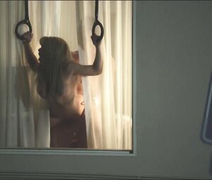 Michelle Derstine, Melissa Rauch - The Bronze (2015) (Sex, Gymnast, Nude, Pussy)