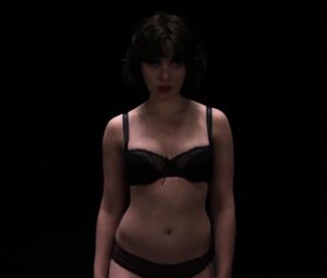 Scarlett Johansson - UNDER THE SKIN (2014)