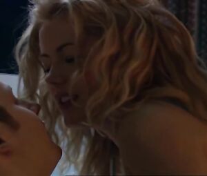 Kim Poirier nude, Stefanie von Pfetten nude – Decoys (2004)