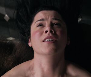 Topless and Sex Scenes Jessica Grace Smith, Lesley-Ann Brandt - Spartacus. Gods of the Arena s01e03 (2011)