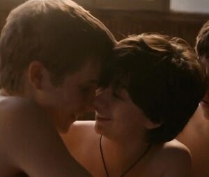 Naked Beatriz Medina - Los heroes del mal (2015)