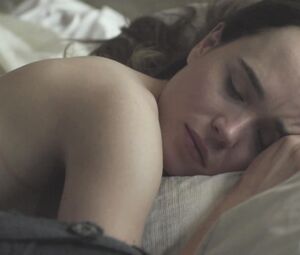 Celebs nude scene | Ellen Page, Evan Rachel Wood - Into The Forest (2015)