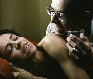 Sex video Flora Martinez nude - Canciones de amor en Lolita’s Club (2007) 