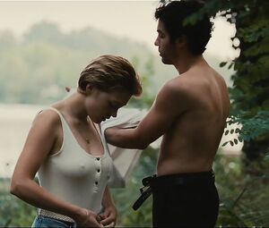 Lea Seydoux naked – Grand Central (2013)