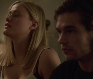 Olivia Taylor Dudley hot – The Magicians s01e10 (2016)