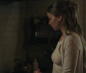Jennifer Lawrence Nude, Michelle Pfeiffer Hot - Mother! (2017)