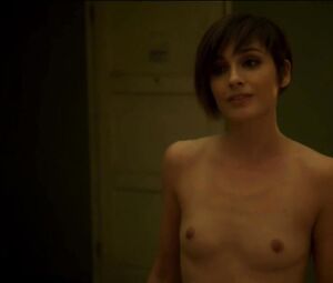 Amelia Jane Murphy Nude - Kingdom - s03e04 (US 2017)
