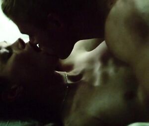 Katia Winter naked - Arena (2011)
