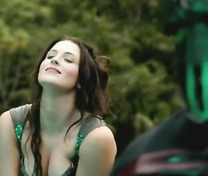 Sexy Bridget Regan - Hot Cleavage Scene