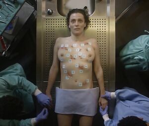 Nude Caroline Bourg - Balthazar s02e01 (2019)
