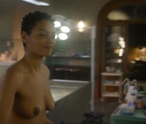 Nude Helene de Fougerolles, Phylipa Phoenix - Balthazar s02e02 (2019)