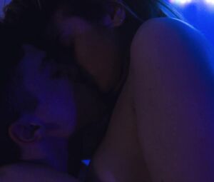 Nude Lea Leviant - Mortel s01e01 (2019)