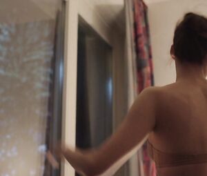 Nackte Monica Reyes - Tatort e827 (2012)