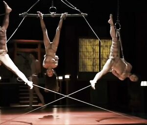 Naked on Stage - Japanese girl squirt in a rope (Nude BDSM performance)
