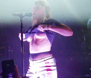 Concert moments full of shame and excitement when Tove Lo nude exposes boobies on stage