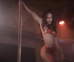 Babe loves being drilled by black man after striptease in TV series House of Lies S01