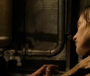 Riddick tells story of Katee Sackhoff who takes clothes off and goes washing body (2013)