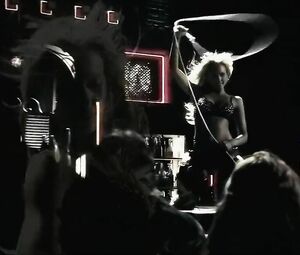 Sin City erotic scene with participation of Jessica Alba with lasso performing striptease
