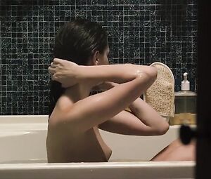 Mischa Barton nude, Emily Meade sexy – Assassination of a High School President (2008)