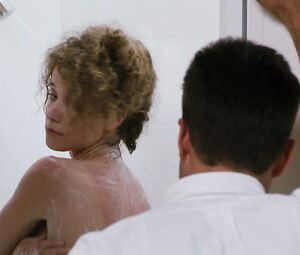 Nancy Travis nude, Annabella Sciorra nude – Internal Affairs (1990)