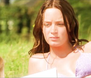Emily Blunt, Natalie Press Nude - My Summer of Love (2004)