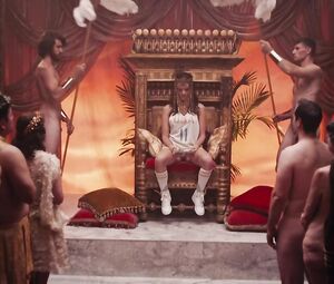 Frankie Shaw, Samara Weaving - SMILF s01e03 (2017)