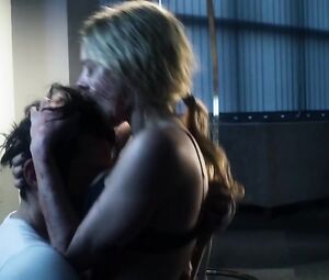 Samara Weaving Sexy - Mayhem (2017)
