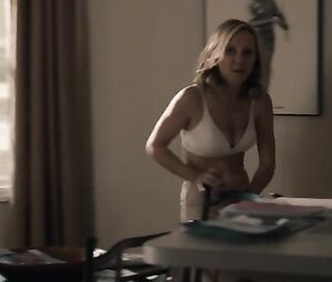 Emily Blunt, Anne Heche Sexy - Arthur Newman (2012)