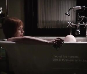 Karen Gillan Sexy - Selfie (2014)