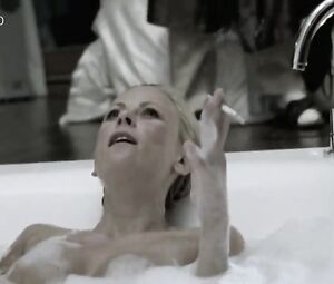 Jenny Elvers Nude - Knallhart (2006)