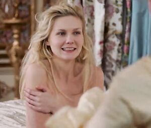 Kirsten Dunst Nude - Marie Antoinette (2006)
