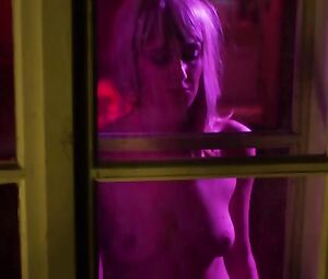 Violetta Schurawlow, Stephani Burkhard Nude - Die Holle - Inferno (2017)