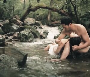 Hwang Geum-hee, Lee Joo-hee Nude - Couple In The Forest (2017)