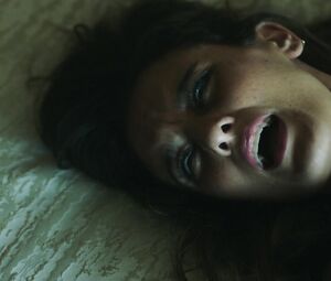 Frankie Shaw naked - SMILF s02e02 (2018)